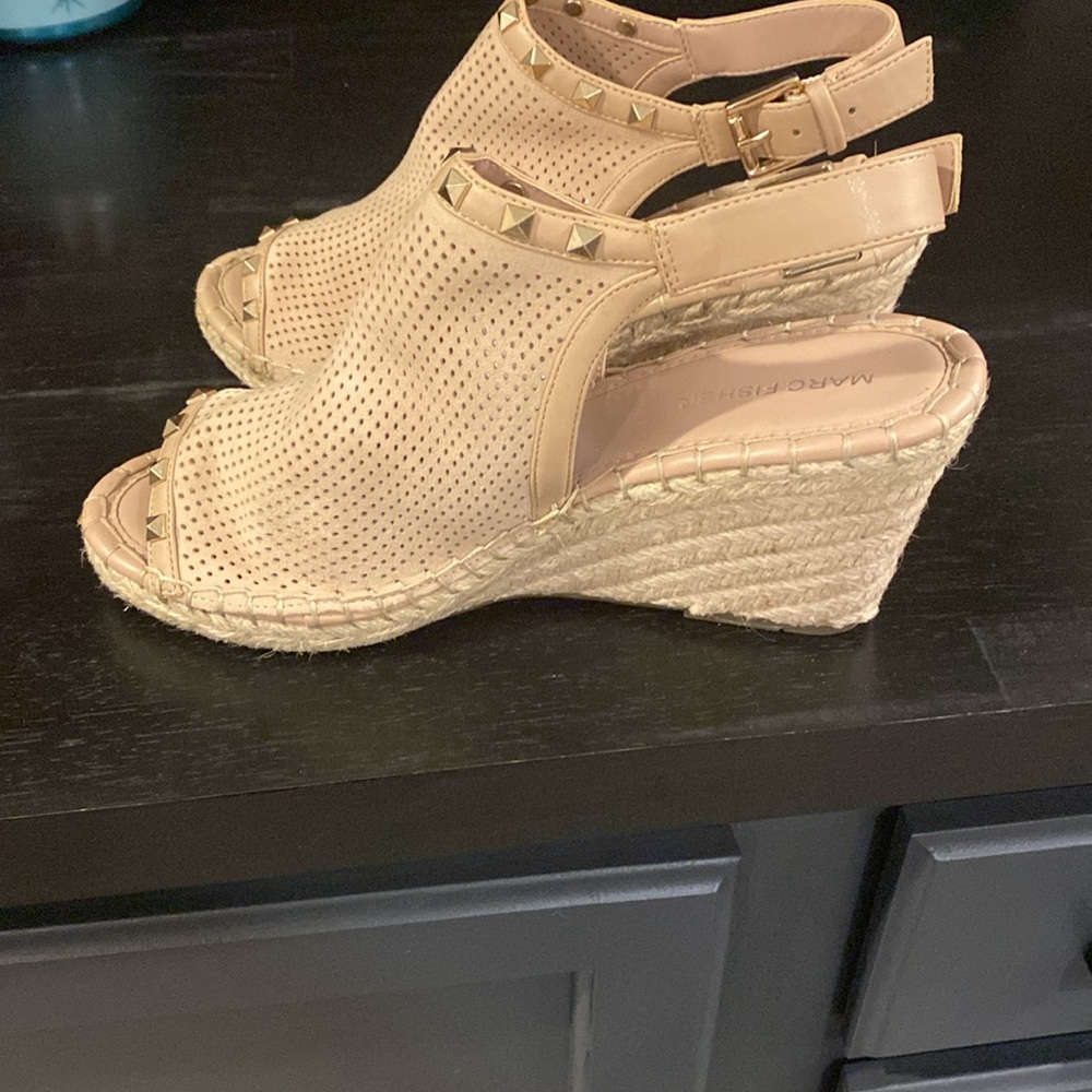 Marc Fisher Tan Perforated Women's Sandals worn once - Picture 2 of 4